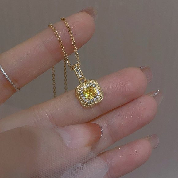 Yellow Sugar Cube Crystal Zircon Necklace - Picture 16 of 16